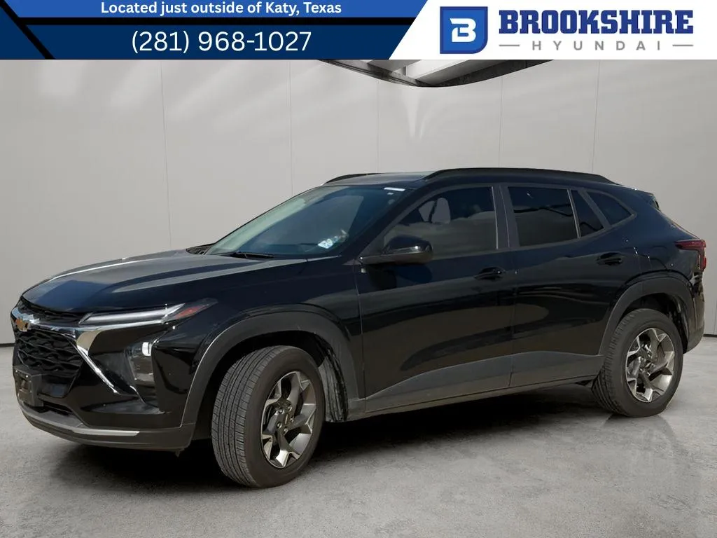 Black 2025 Chevrolet Trax LT for sale in Irving, TX