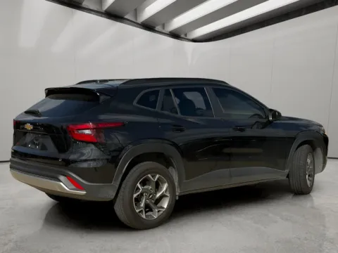 More photos of 2025 Chevrolet Trax LT at Dallas Direct Auto, TX