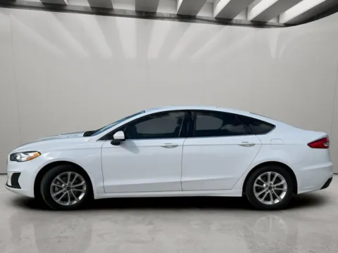 Photos of 2020 Ford Fusion SE for sale in Irving, TX at Dallas Direct Auto