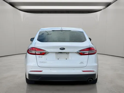 More photos of 2020 Ford Fusion SE at Dallas Direct Auto, TX