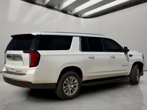 More photos of 2021 GMC Yukon XL Denali at Dallas Direct Auto, TX
