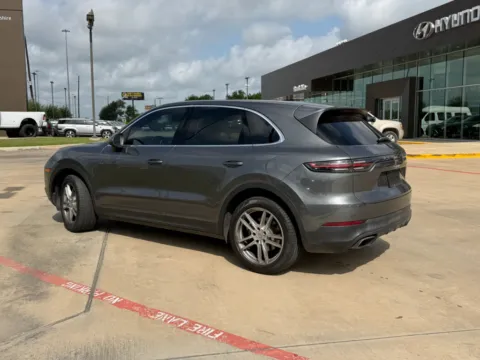 Another view of 2019 Porsche Cayenne for sale in Irving, TX at Dallas Direct Auto