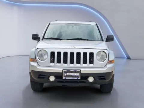 Photos of 2011 Jeep Patriot Sport for sale in Irving, TX at Dallas Direct Auto