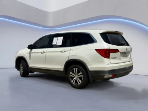 Another view of 2017 Honda Pilot EX-L for sale in Irving, TX at Dallas Direct Auto