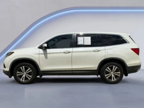 Photos of 2017 Honda Pilot EX-L for sale in Irving, TX at Dallas Direct Auto