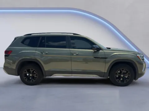More photos of 2024 Volkswagen Atlas 2.0T Peak Edition SE w/Technology at Dallas Direct Auto, TX