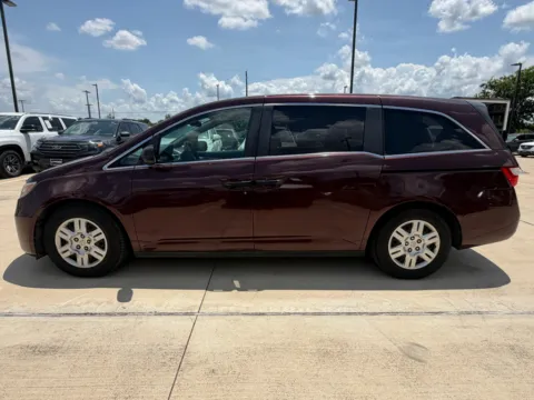 Photos of 2013 Honda Odyssey LX for sale in Irving, TX at Dallas Direct Auto