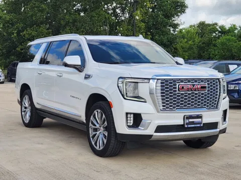 Another view of 2021 GMC Yukon XL Denali for sale in Irving, TX at Dallas Direct Auto