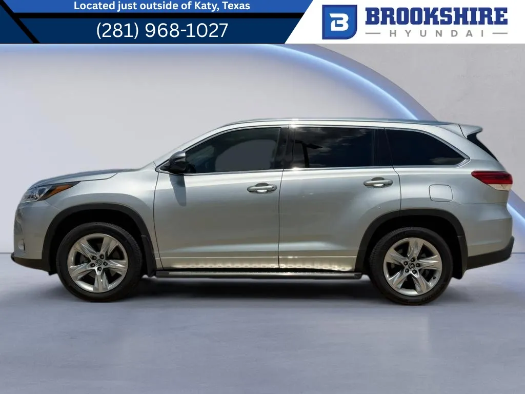 Silver 2019 Toyota Highlander Limited for sale in Irving, TX