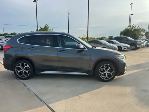 More photos of 2017 BMW X1 sDrive28i at Dallas Direct Auto, TX