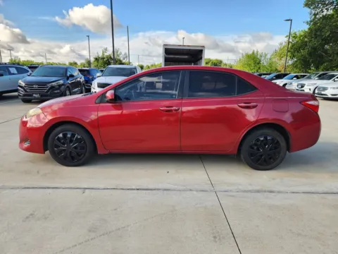 More photos of 2017 Toyota Corolla LE at Dallas Direct Auto, TX