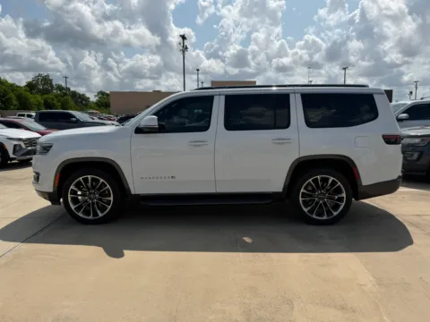 Photos of 2022 Jeep Wagoneer Series II for sale in Irving, TX at Dallas Direct Auto