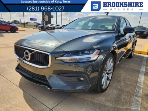 Gray 2021 Volvo S60 Momentum for sale in Irving, TX