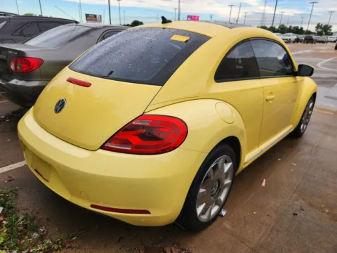 More photos of 2015 Volkswagen Beetle 1.8T w/Sun/Sound/Nav at Dallas Direct Auto, TX