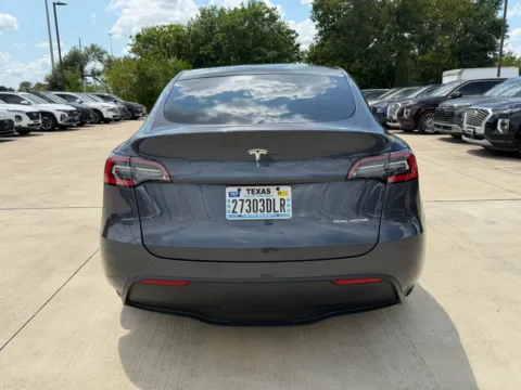More photos of 2021 Tesla Model Y Long Range at Dallas Direct Auto, TX