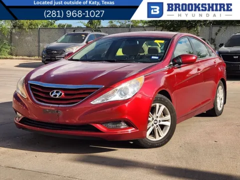 Red 2013 Hyundai Sonata GLS for sale in Irving, TX