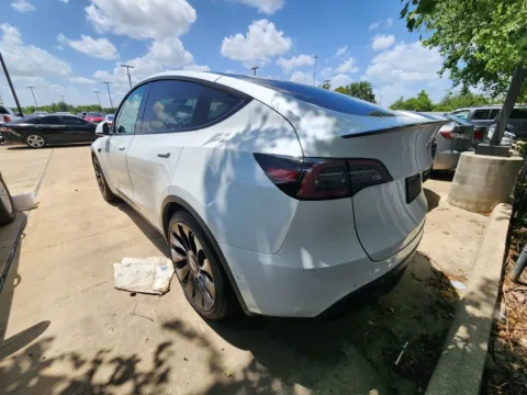 More photos of 2022 Tesla Model Y Performance at Dallas Direct Auto, TX
