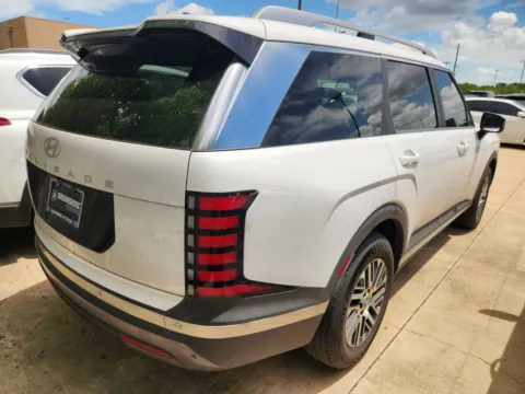 More photos of 2026 Hyundai Palisade SEL 7P at Dallas Direct Auto, TX
