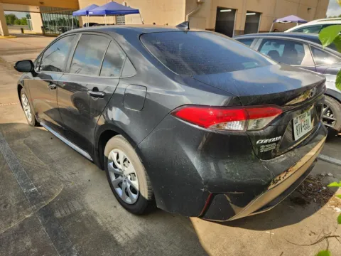 More photos of 2022 Toyota Corolla LE at Dallas Direct Auto, TX