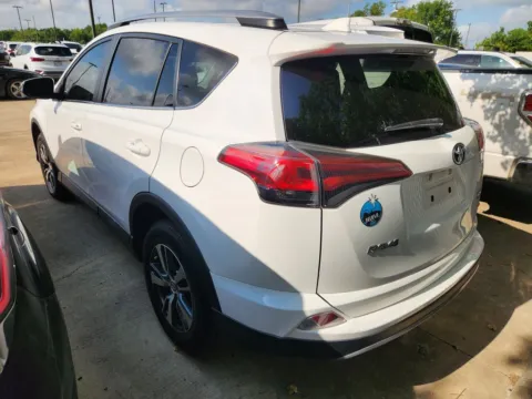 More photos of 2018 Toyota RAV4 XLE at Dallas Direct Auto, TX