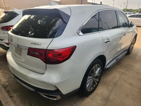 More photos of 2017 Acura MDX w/Technology Pkg at Dallas Direct Auto, TX