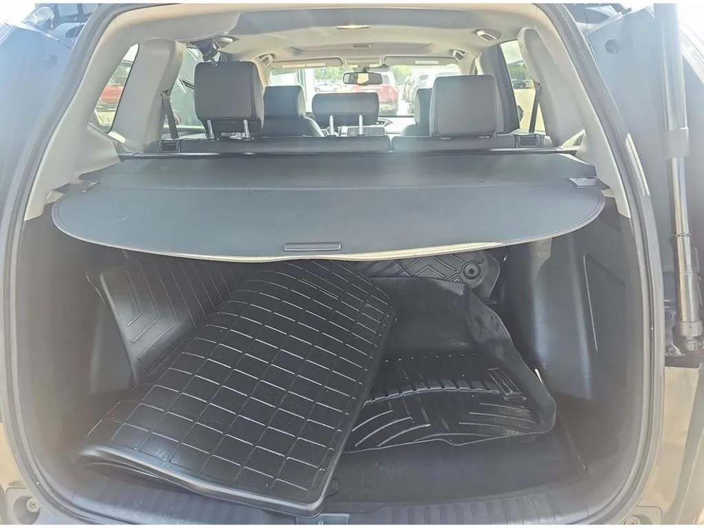 2022 Honda CR-V Touring - Photo 17