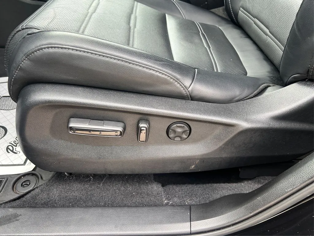2022 Honda CR-V Touring - Photo 34
