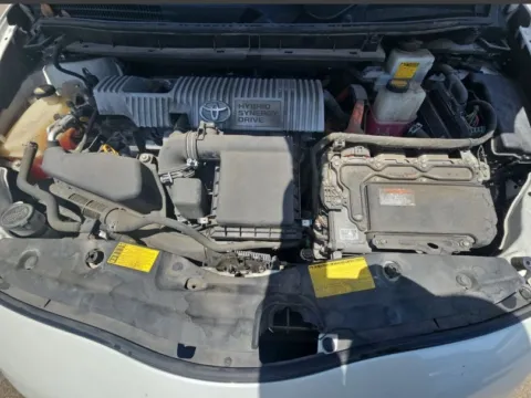 More photos of 2013 Toyota Prius at Dallas Direct Auto, TX