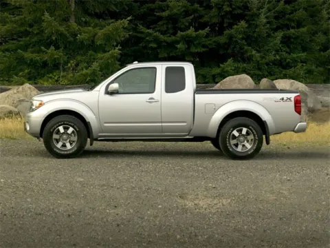 Photos of 2011 Nissan Frontier SV for sale in Irving, TX at Dallas Direct Auto