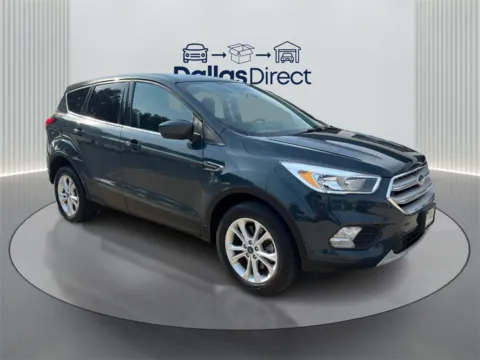 Green 2019 Ford Escape SE for sale in Irving, TX