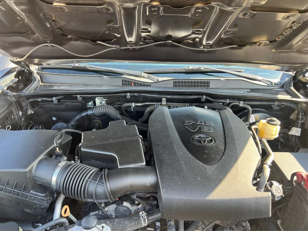 2021 Toyota Tacoma SR5 - Photo 12