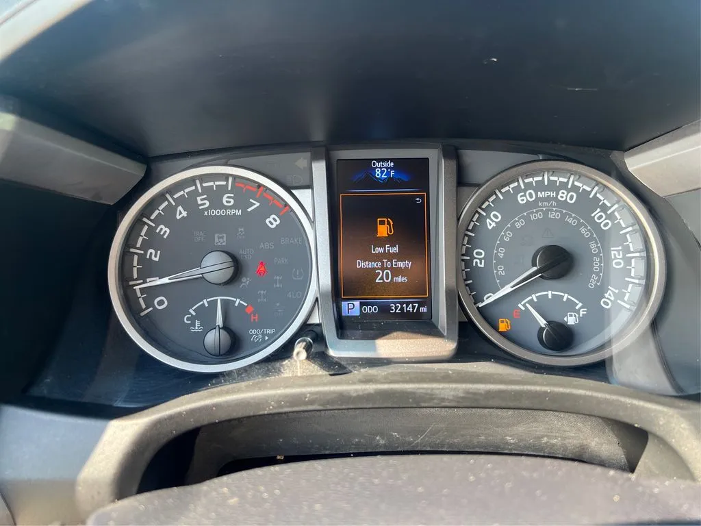 2021 Toyota Tacoma SR5 - Photo 16