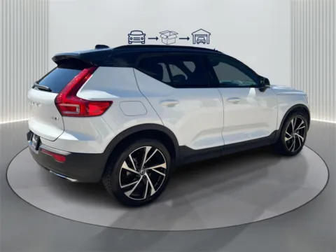 More photos of 2020 Volvo XC40 R-Design at Dallas Direct Auto, TX