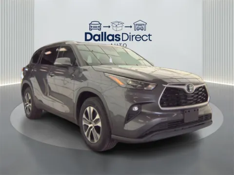 Photos of 2022 Toyota Highlander Hybrid XLE for sale in Irving, TX at Dallas Direct Auto