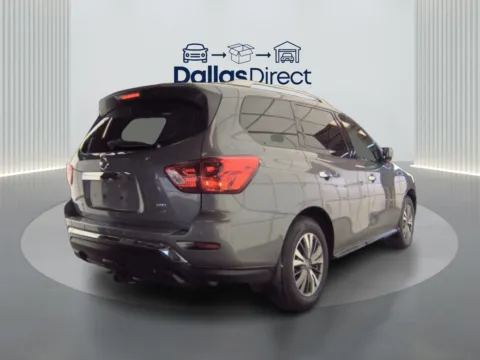 More photos of 2017 Nissan Pathfinder SV at Dallas Direct Auto, TX