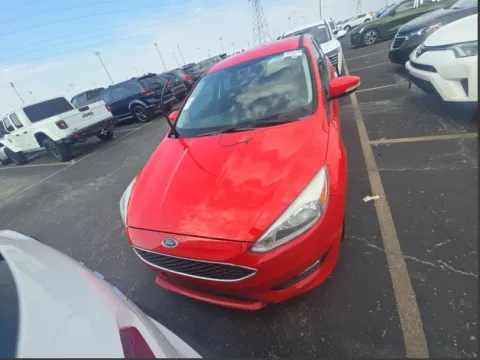 More photos of 2016 Ford Focus SE at Dallas Direct Auto, TX
