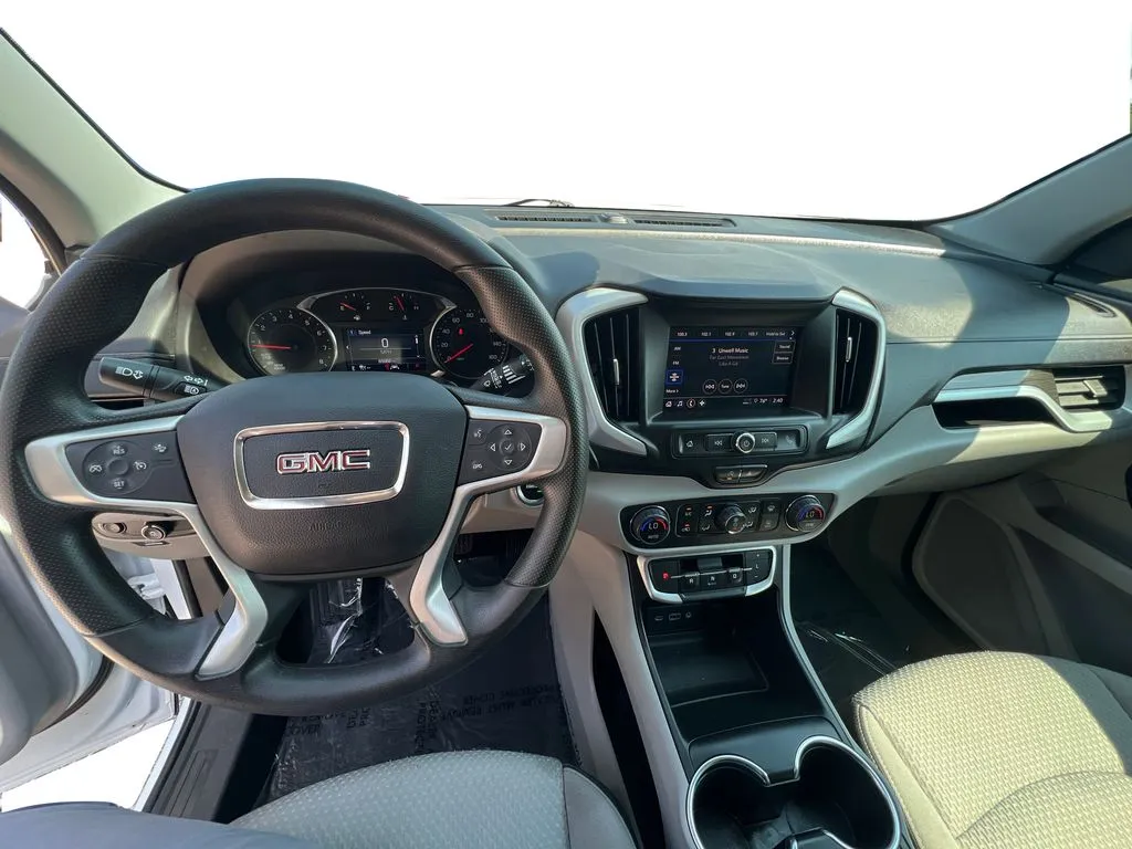 2023 GMC Terrain SLE - Photo 21
