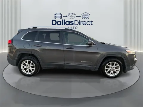 More photos of 2017 Jeep Cherokee Latitude at Dallas Direct Auto, TX