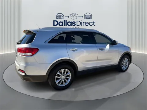More photos of 2017 Kia Sorento LX at Dallas Direct Auto, TX