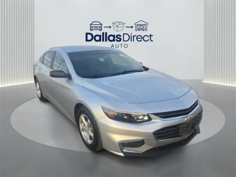 Silver 2018 Chevrolet Malibu LS for sale in Irving, TX
