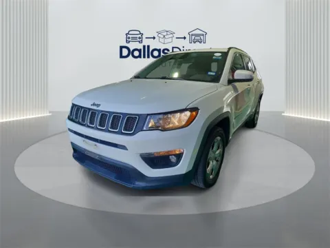 More photos of 2018 Jeep Compass Latitude at Dallas Direct Auto, TX