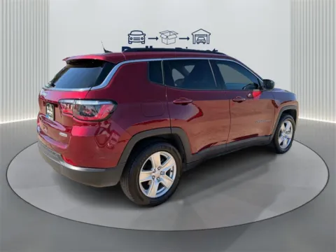 More photos of 2022 Jeep Compass Latitude at Dallas Direct Auto, TX