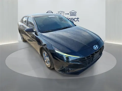 Black 2023 Hyundai Elantra SE for sale in Irving, TX