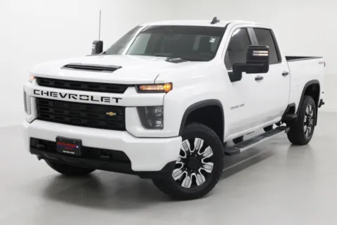 More photos of 2022 Chevrolet Silverado 2500HD Custom at Jim Falk Motors, MO