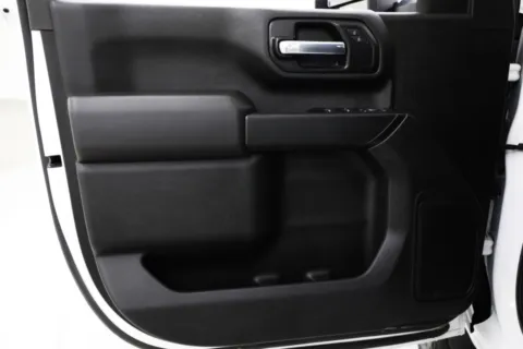 Photos of 2022 Chevrolet Silverado 2500HD Custom for sale in Clinton, MO at Jim Falk Motors