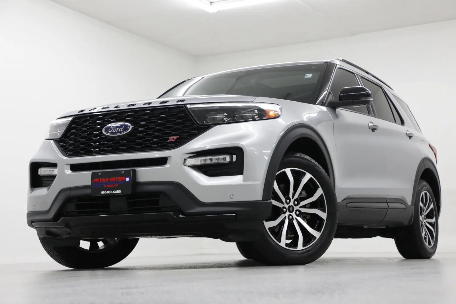 2020 Ford Explorer ST's photo