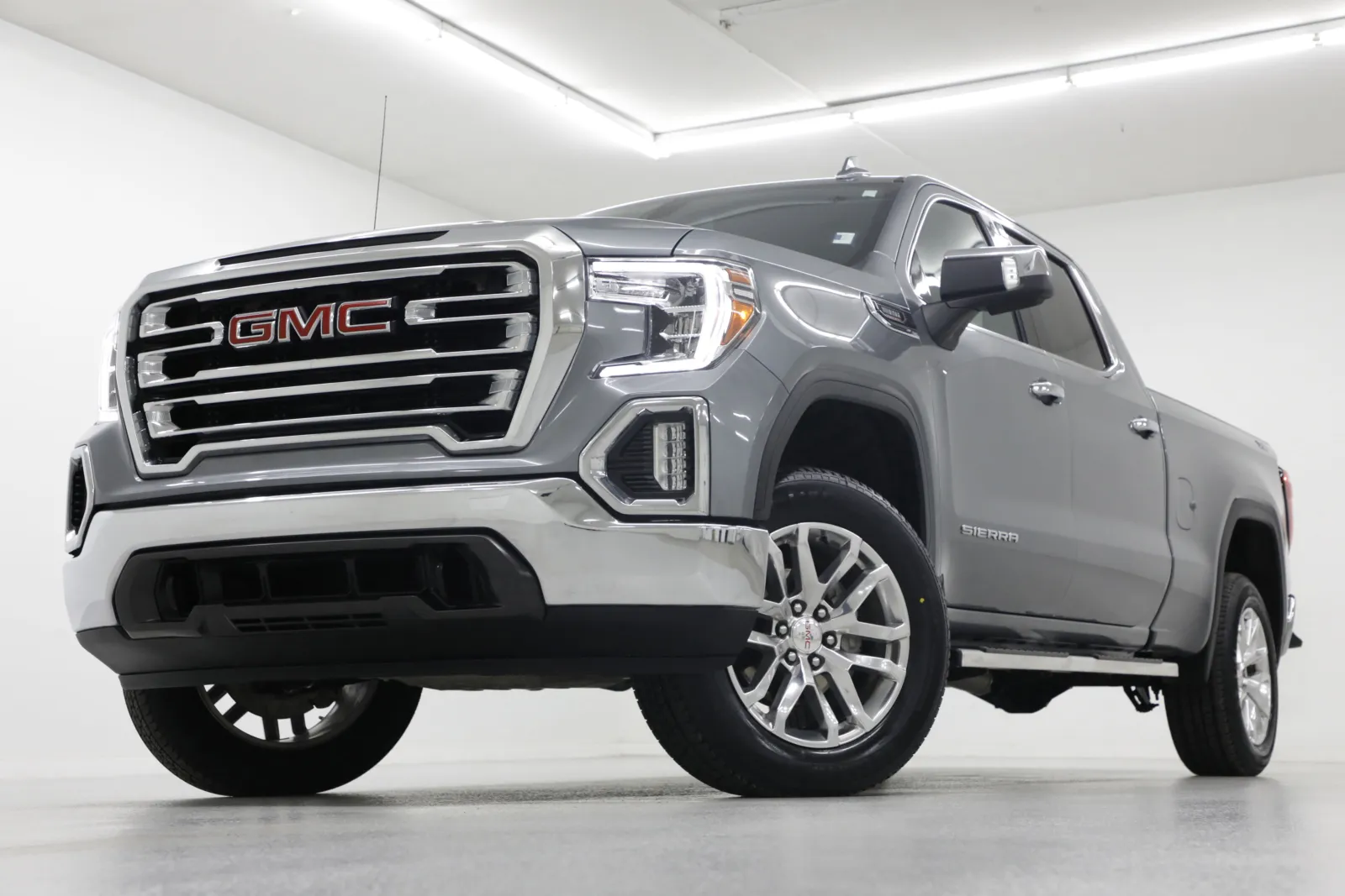 2021 GMC Sierra 1500 SLT's photo