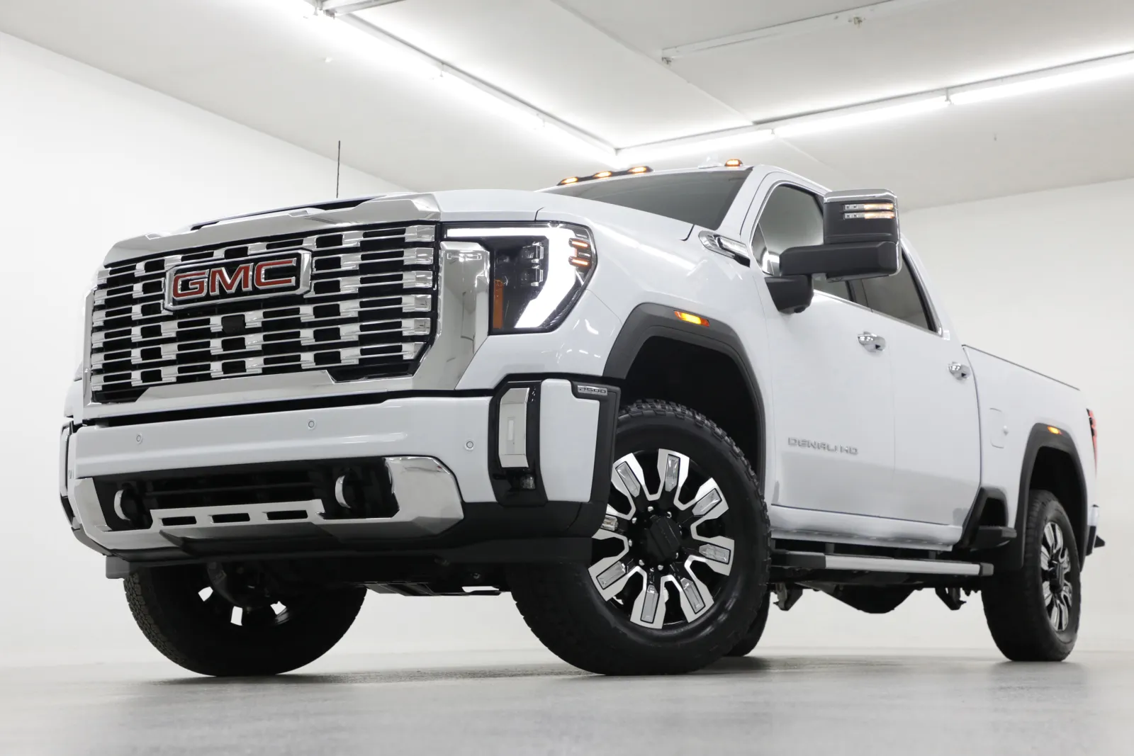 White 2026 GMC Sierra 2500HD Denali for sale in Clinton, MO