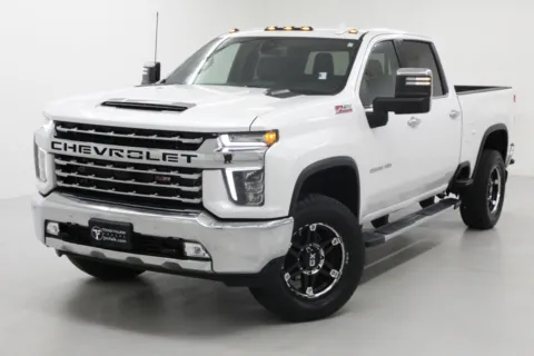 More photos of 2021 Chevrolet Silverado 3500HD LTZ at Jim Falk Motors, MO
