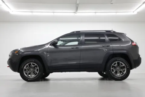 Another view of 2019 Jeep Cherokee Trailhawk for sale in Clinton, MO at Jim Falk Motors